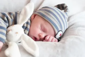 Monitor oddechu na pierwsze chwile z dzieckiem – jak działa i czy warto go kupić?